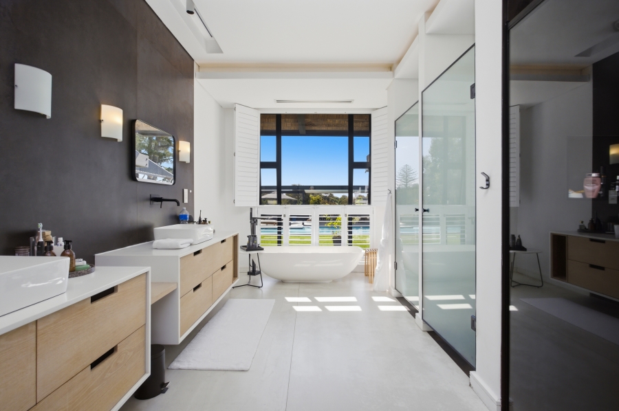 7 Bedroom Property for Sale in Groot Constantia Western Cape